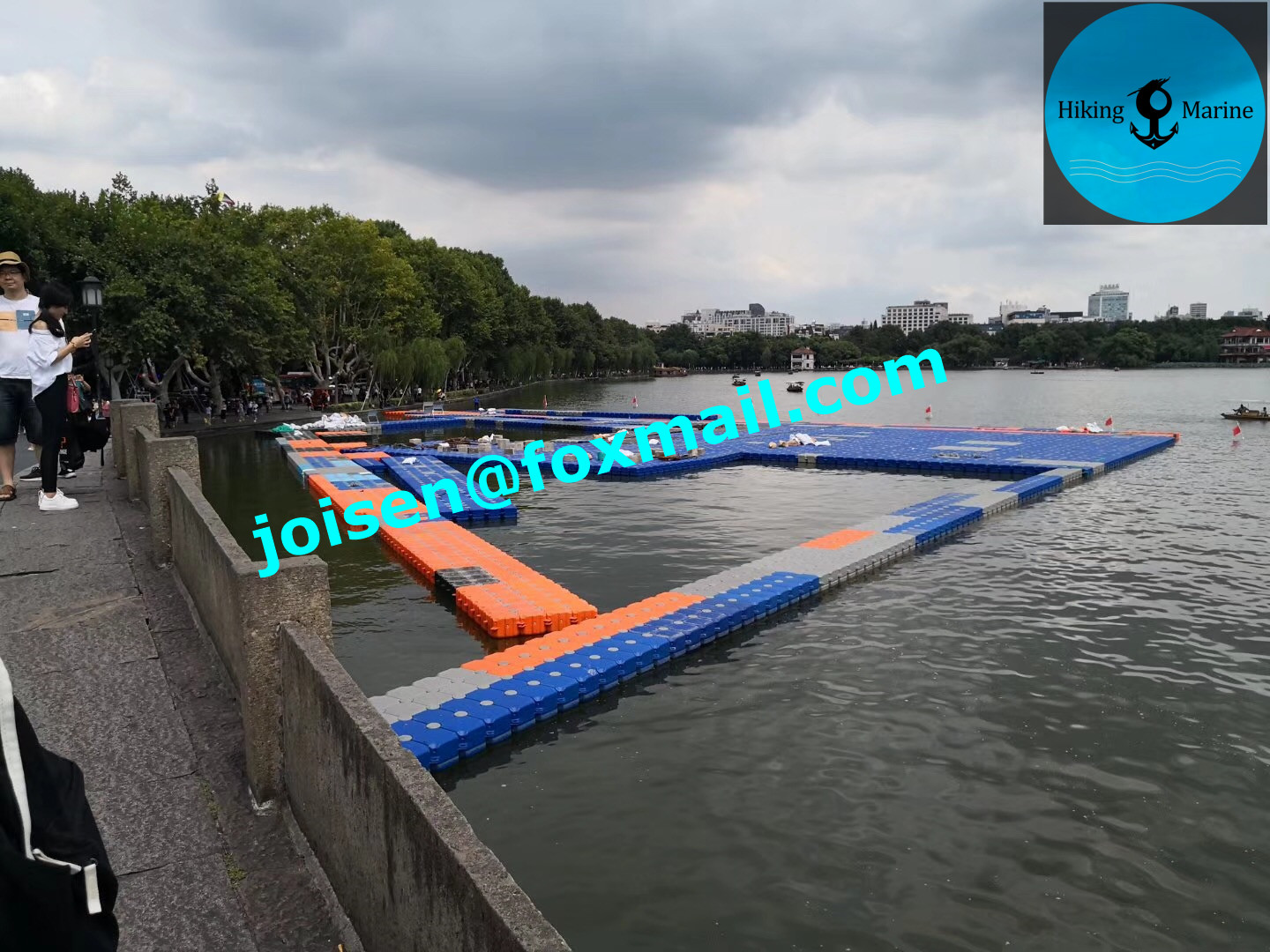 China manufacturer plastic floating pontoon cubes